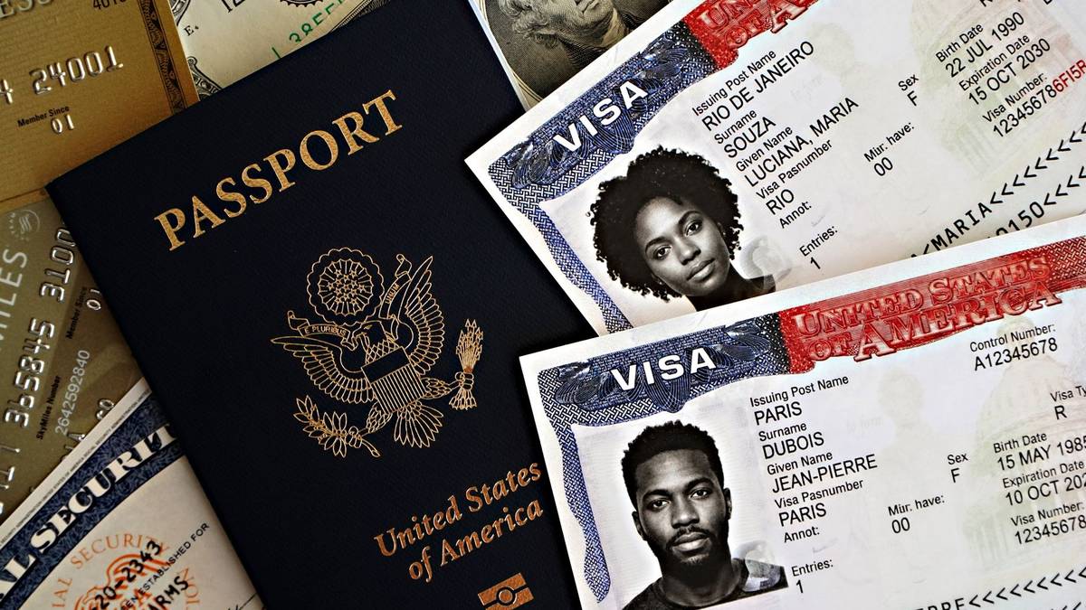 Formulaire de demande de visa et tampon